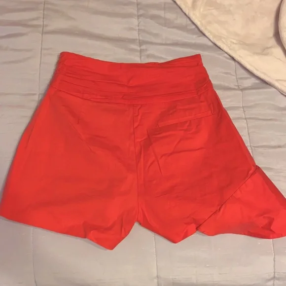 Pink ruffle skit - Picture 2 of 4